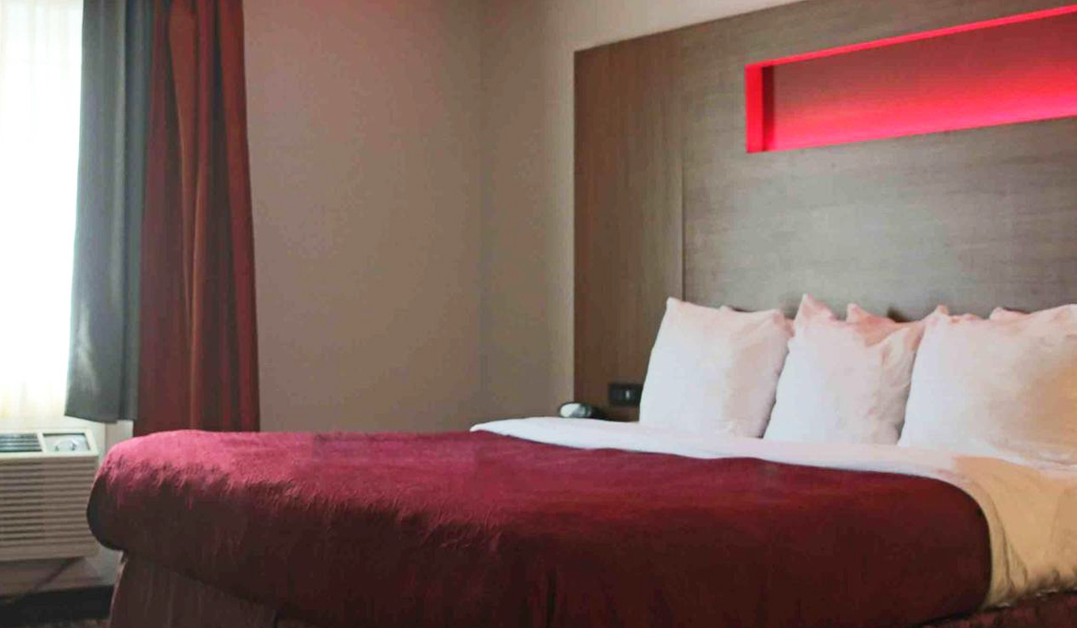 king bed